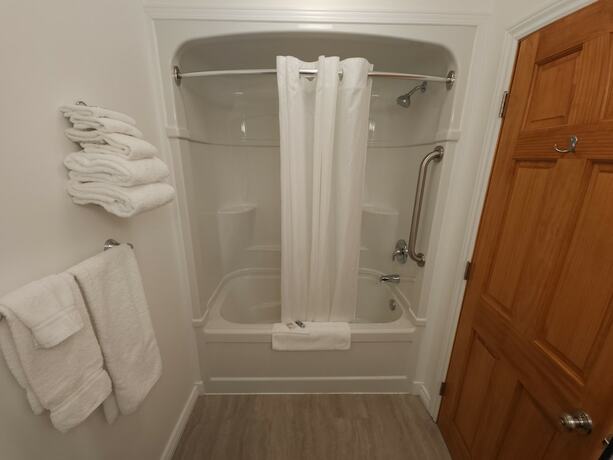 Imagen de la habitación del Hotel Outdoorsman Motel. Foto 5