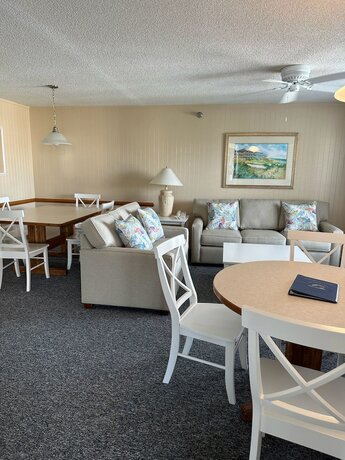 Imagen general del Hotel Outer Banks Beach Club. Foto 10