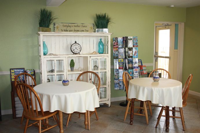 Imagen del bar/restaurante del Hotel Outer Banks Inn. Foto 5