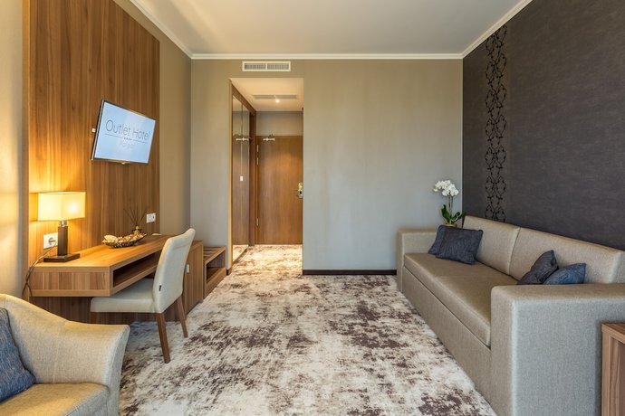 Imagen de la habitación del Hotel Outlet Polg&aacute;r. Foto 6
