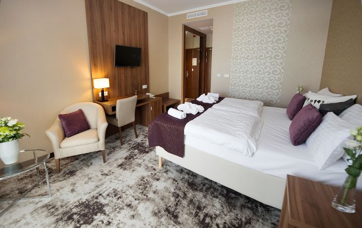 Imagen de la habitación del Hotel Outlet Polg&aacute;r. Foto 9