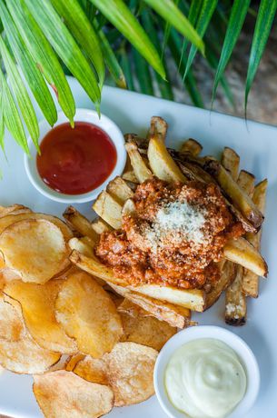 Imagen del bar/restaurante del Hotel Outpost Beach Hostel - Adults Only. Foto 10