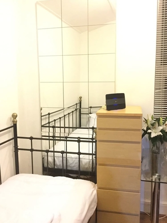 Imagen de la habitación del Hotel Outram 26. Foto 6