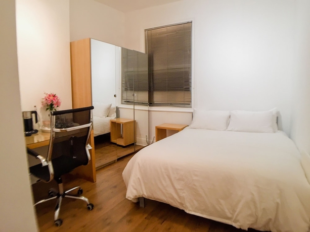 Imagen de la habitación del Hotel Outram 26. Foto 9