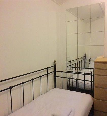 Imagen de la habitación del Hotel Outram 26. Foto 13