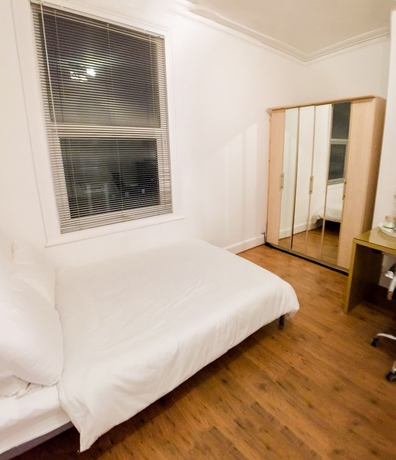 Imagen de la habitación del Hotel Outram 26. Foto 15