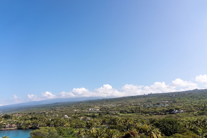 Imagen de la habitación del Hotel Outrigger Kona Resort and Spa. Foto 17