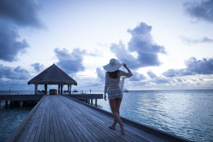 Imagen de los exteriores del Hotel Outrigger Konotta Maldives Resort. Foto 13