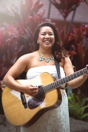 Imagen de los exteriores del Hotel Outrigger Reef Waikiki Beach Resort. Foto 11