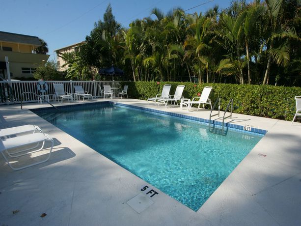 Imagen de la habitación del Hotel Outrigger Resort By Rva. Foto 5