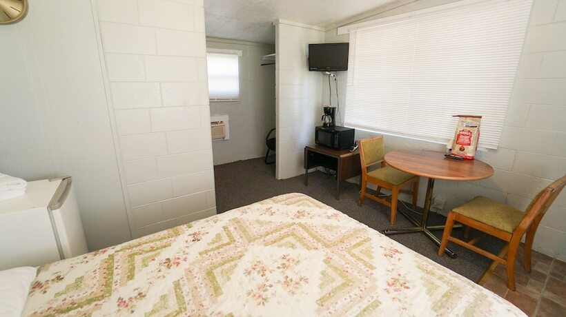 Imagen de la habitación del Hotel Outrigger Resort. Foto 15