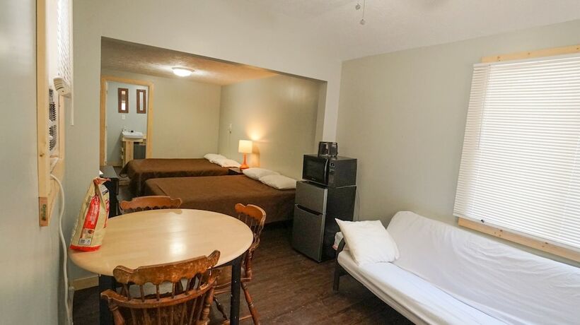 Imagen de la habitación del Hotel Outrigger Resort. Foto 17