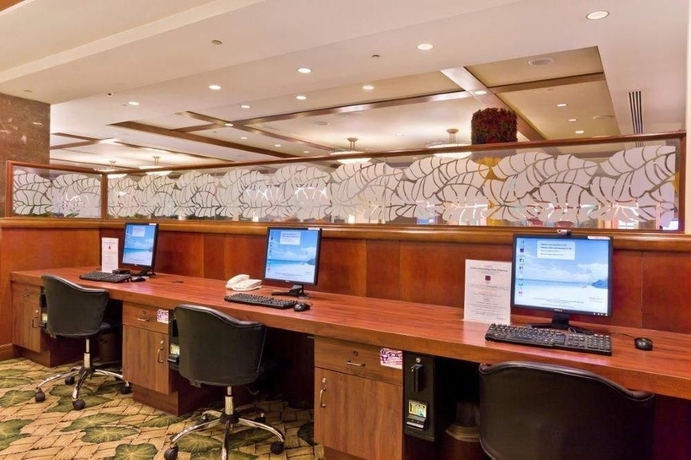 Imagen de los interiores del Hotel Outrigger Waikiki Beach Resort. Foto 9