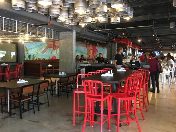 Imagen general del Hotel Outrigger Waikiki Beachcomber. Foto 10