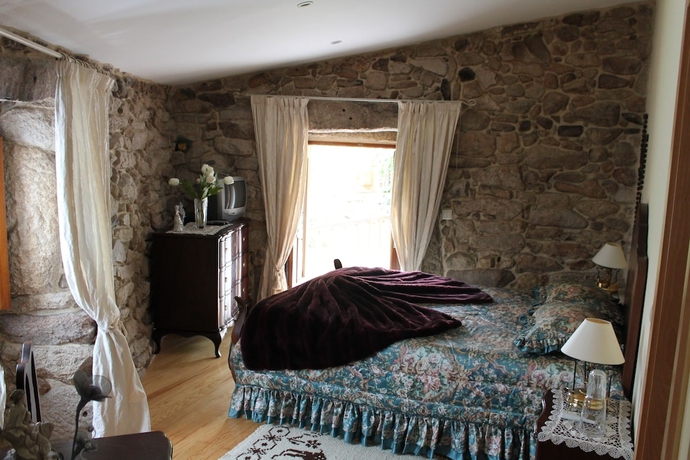 Imagen de la habitación del Hotel Outros Tempos Turismo De Aldeia. Foto 11