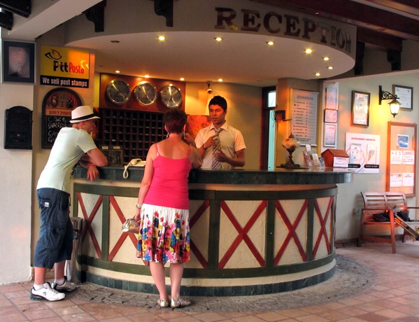 Imagen de los interiores del Hotel Ova Resort. Foto 10