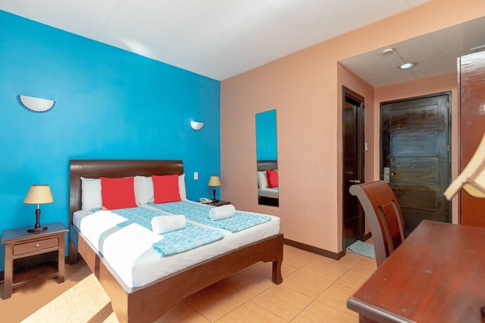 Imagen de la habitación del Hotel Ovemar Resort. Foto 15