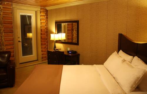 Imagen de la habitación del Hotel Overlander Mountain Lodge. Foto 3