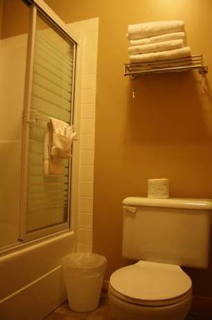 Imagen de la habitación del Hotel Overlander Mountain Lodge. Foto 8