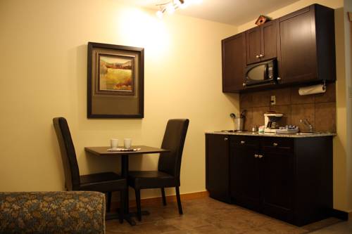 Imagen de la habitación del Hotel Overlander Mountain Lodge. Foto 10