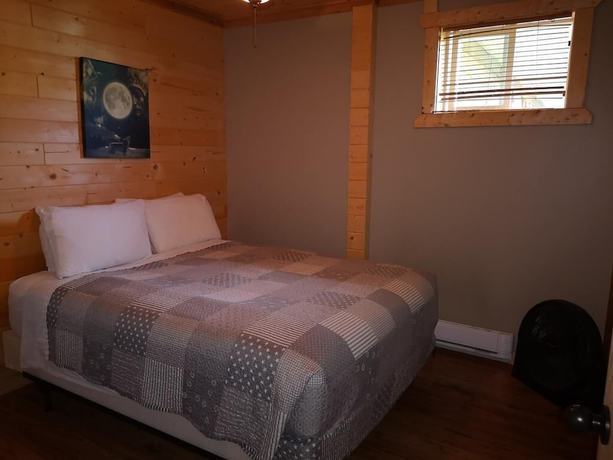 Imagen de la habitación del Hotel Overlook Inn and Cabins. Foto 6