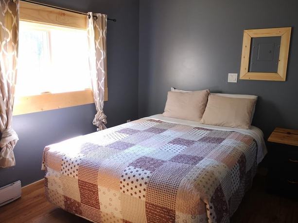 Imagen de la habitación del Hotel Overlook Inn and Cabins. Foto 10