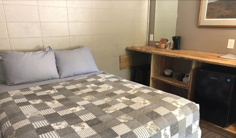 Imagen de la habitación del Hotel Overlook Inn and Cabins. Foto 12