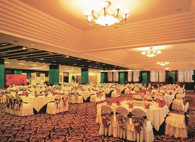 Imagen del bar/restaurante del Hotel Overseas Chinese - Wenzhou. Foto 3