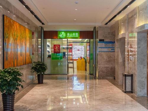 Imagen general del Hotel Overseas Chinese, Xiangzhou District. Foto 6