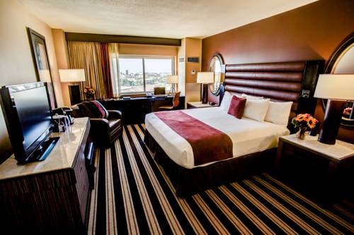 Imagen de la habitación del Hotel Overton and Conference Center. Foto 5