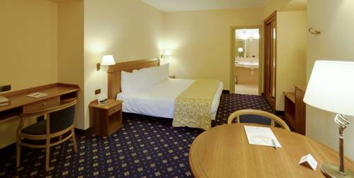 Imagen de la habitación del Hotel Ovest. Foto 8