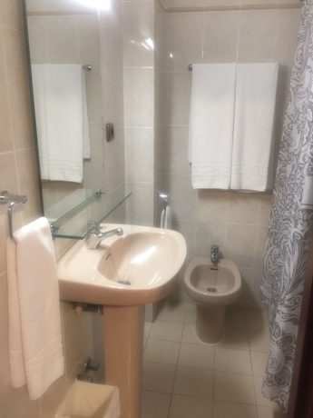 Imagen de la habitación del Hotel Ovetense. Foto 7