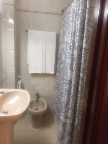 Imagen de la habitación del Hotel Ovetense. Foto 15