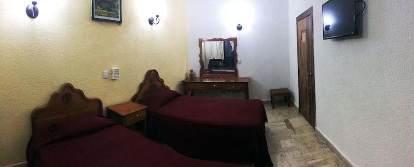 Imagen de la habitación del Hotel Oviedo. Foto 8