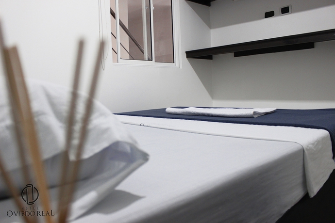 Imagen de la habitación del Hotel Oviedo Real. Foto 3