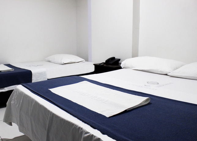 Imagen de la habitación del Hotel Oviedo Real. Foto 16