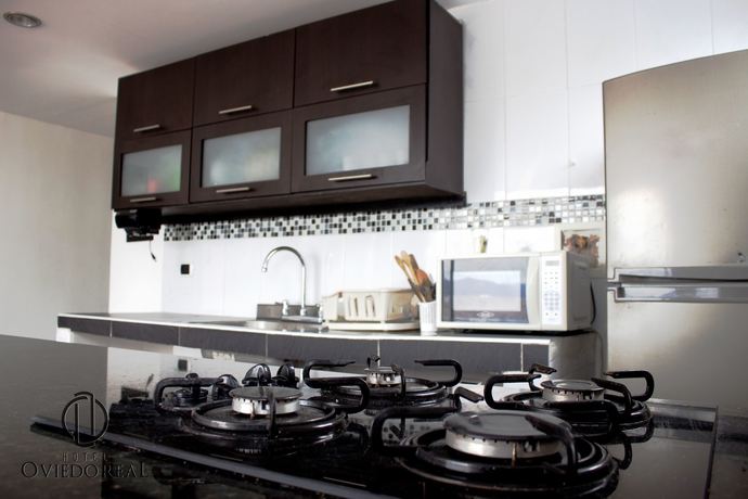 Imagen de la habitación del Hotel Oviedo Real. Foto 18