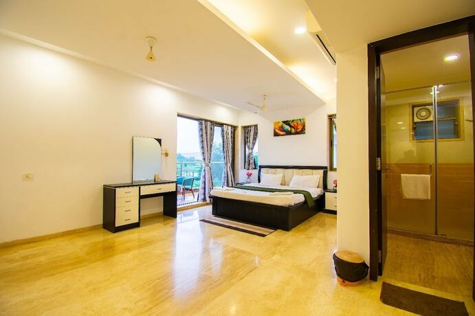 Imagen general del Hotel Ovi's Holiday. Foto 7