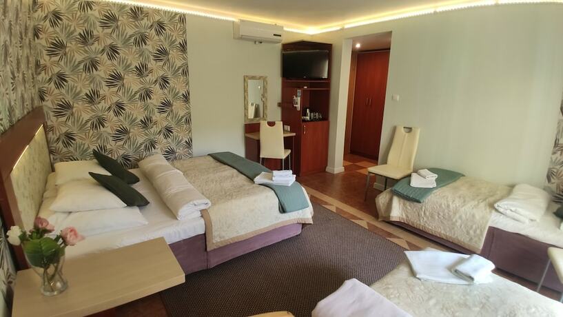 Imagen general del Hotel Ow Sargus. Foto 7