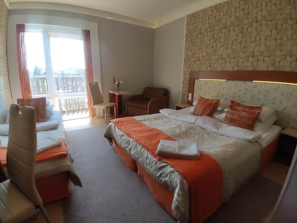 Imagen general del Hotel Ow Sargus. Foto 11