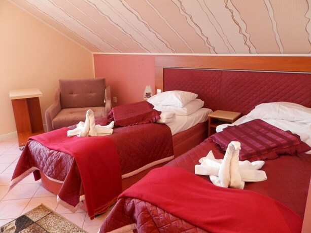 Imagen de la habitación del Hotel Ow Sargus. Foto 31