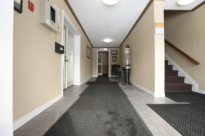 Imagen general del Hotel Owen Sound Inn. Foto 5
