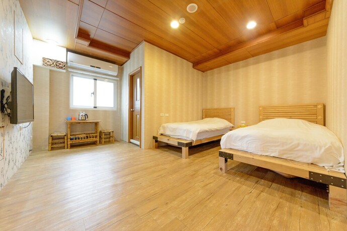 Imagen de la habitación del Hotel Owl Castle. Foto 17
