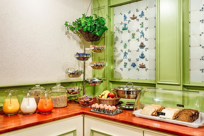 Imagen del bar/restaurante del Hotel Owl. Foto 2