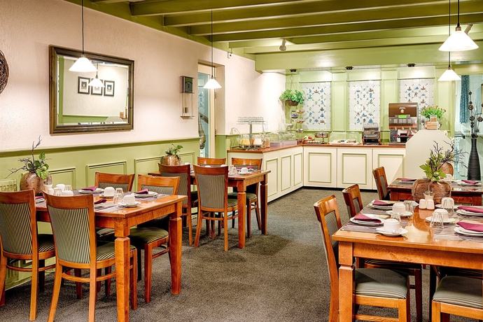 Imagen del bar/restaurante del Hotel Owl. Foto 3