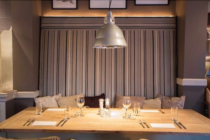 Imagen del bar/restaurante del Hotel Ox Bar and Grill. Foto 7