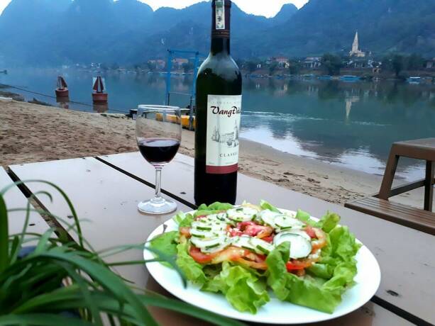 Imagen del bar/restaurante del Hotel Oxalis Home. Foto 7