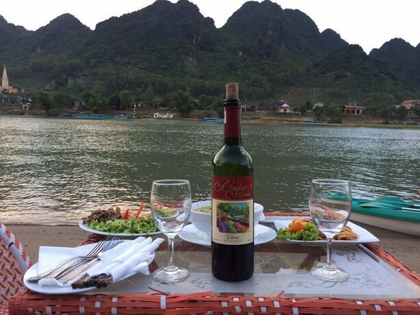 Imagen del bar/restaurante del Hotel Oxalis Home. Foto 8