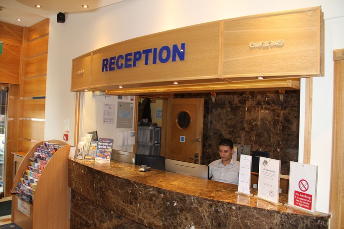 Imagen de los interiores del Hotel Oxford Earl's Court. Foto 7