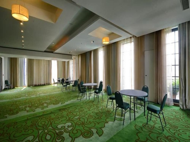 Imagen de los interiores del Hotel Oxford Golf Resort. Foto 19